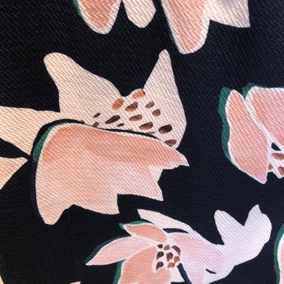 SzS/M bodycon ICONE Floral skirt - Picture 5 of 5